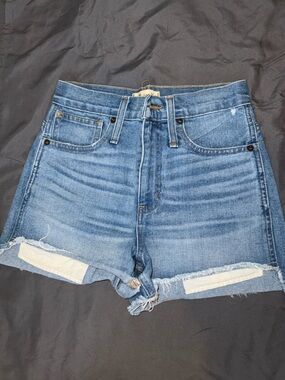 Madewell blue denim jeans with cream label